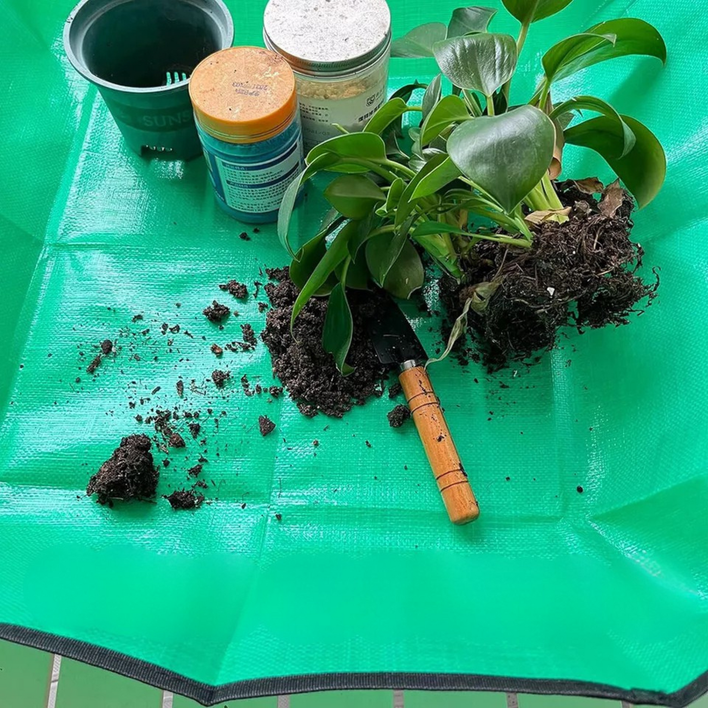 BetterGardens™ No-Mess Gardening Mat